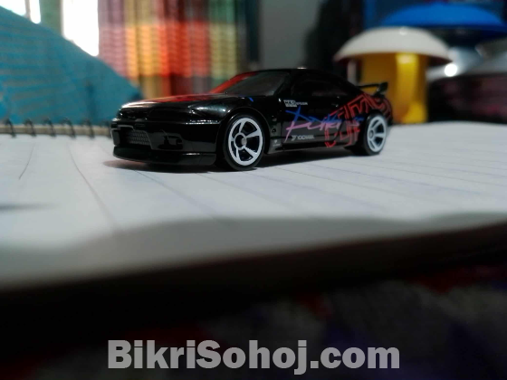 Hotwheels Nissan skyline GT-R R33